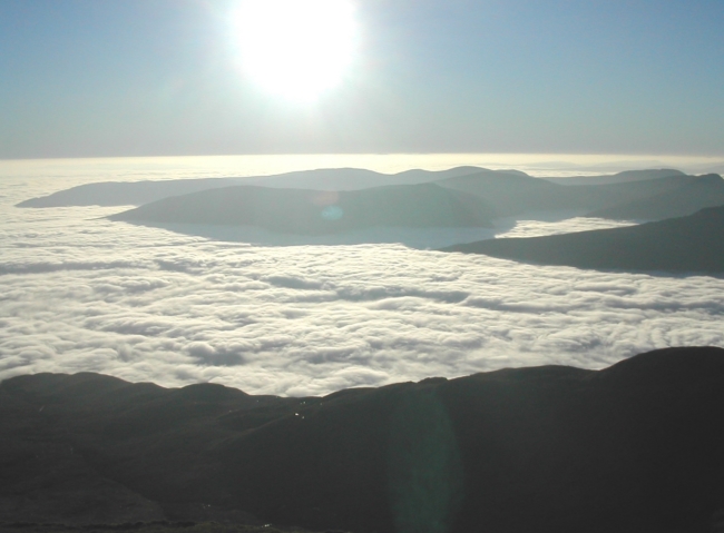 Looking SW from Ben Lomond, with an especially fine inversion